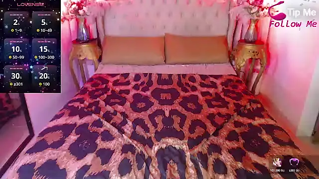 YourAsianGoddess online show from November 14, 8:46 am