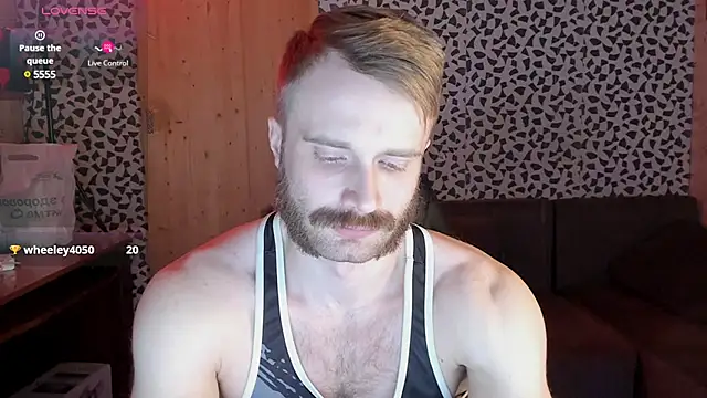 Snapshot of Paul_Rolex chatting on March 22, 10:48 pm Paul Rolex online show from March 22, 10:48 pm