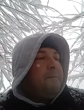 Snapshot of Luceriusbigass chatting on December 10, 11:22 am Luceriusbigass online show from December 10, 11:22 am