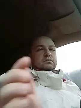 Snapshot of Luceriusbigass chatting on December 28, 11:19 am Luceriusbigass online show from December 28, 11:19 am