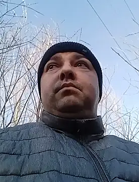 Snapshot of Luceriusbigass chatting on March 4, 3:15 pm Luceriusbigass online show from March 4, 3:15 pm