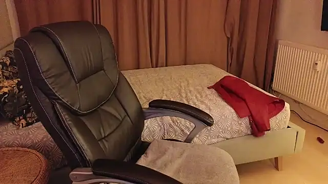 Sharon Red online show from December 2, 9:28 pm