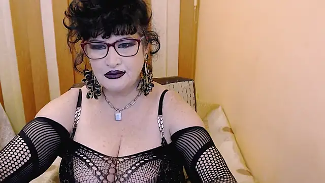 QuuenOfSin online show from February 9, 10:54 pm