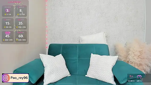 paolarey online show from September 15, 2:28 pm