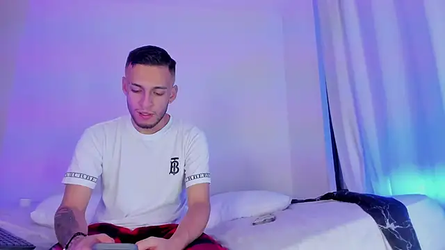  Kevin xxx online show from September 26, 5:55 am