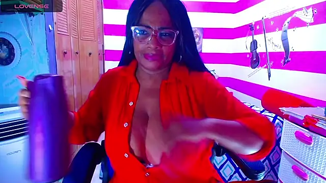 Snapshot of cairohot chatting on January 26, 6:07 am cairohot online show from January 26, 6:07 am