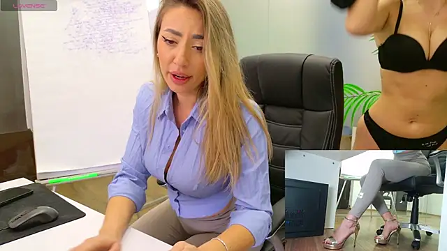 BabesGoWild online show from January 26, 9:07 pm