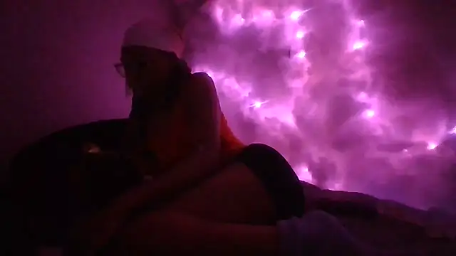 Opal Rainbow online show from November 22, 2:32 am