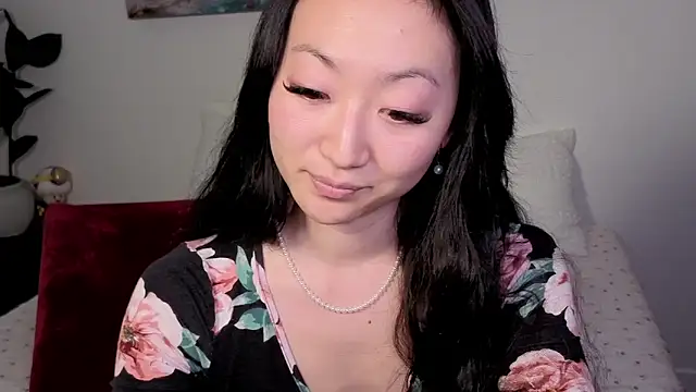 MySweetSofie online show from October 8, 9:45 pm