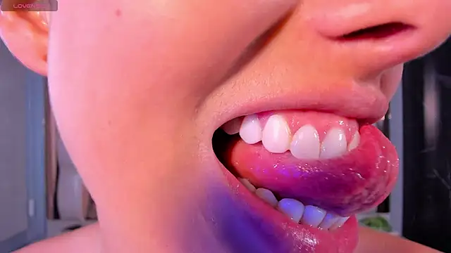 Snapshot of SarahPreston chatting on February 25, 4:00 pm SarahPreston online show from February 25, 4:00 pm