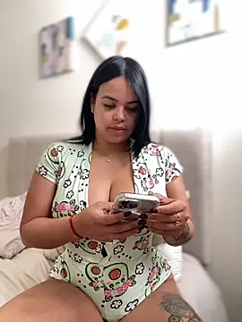 AliceStarshine online show from October 22, 1:11 pm