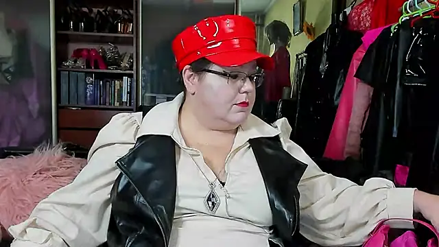 KaryQueen online show from February 27, 4:10 pm