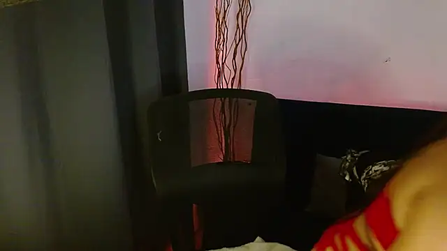 Snapshot of lispetite chatting on December 1, 3:33 am lispetite online show from December 1, 3:33 am