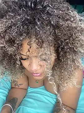 riri brunnete online show from December 29, 6:16 pm