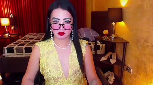 Snapshot of BigCockJewel chatting on January 28, 7:43 am BigCockJewel online show from January 28, 7:43 am