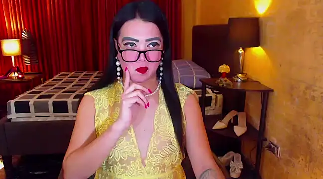 Snapshot of BigCockJewel chatting on January 28, 10:45 am BigCockJewel online show from January 28, 10:45 am