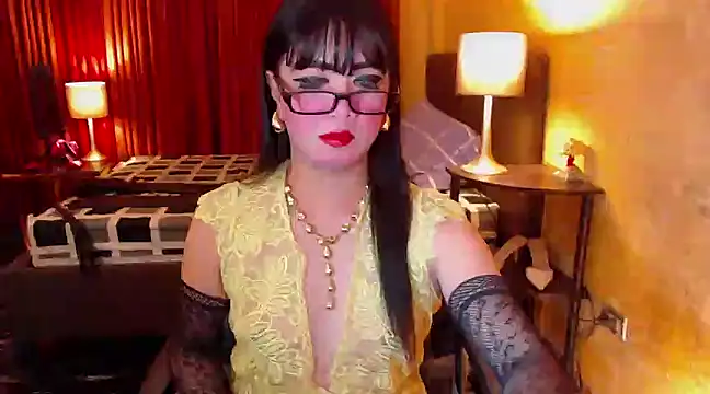 Snapshot of BigCockJewel chatting on March 6, 8:41 am BigCockJewel online show from March 6, 8:41 am