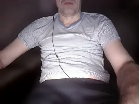 Snapshot of trebor600 chatting on February 10, 5:41 pm trebor600 online show from February 10, 5:41 pm