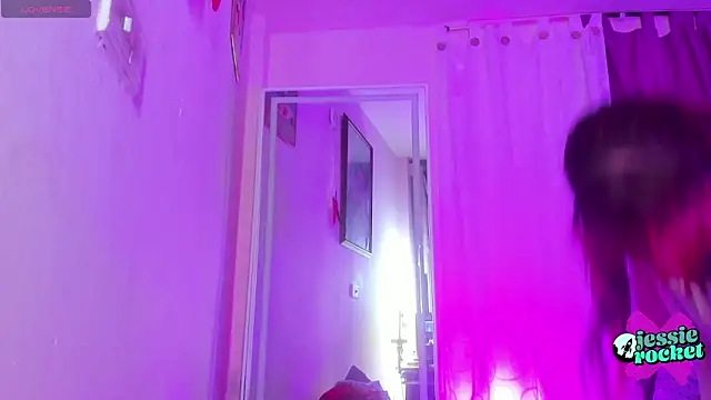 jessierocketx online show from November 14, 2:10 am