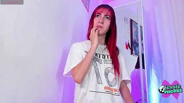 jessierocketx online show from November 27, 12:46 am