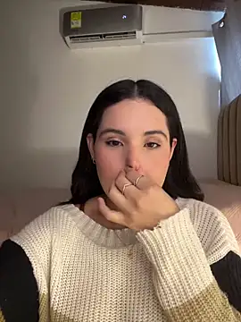 IvyValentine online show from March 7, 8:00 pm