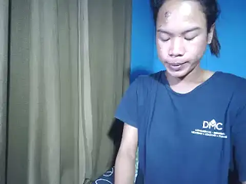 Snapshot of venustheg0ddess chatting on December 10, 9:43 pm venustheg0ddess online show from December 10, 9:43 pm