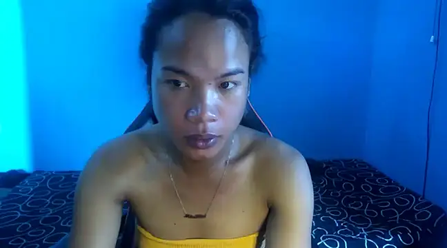 Snapshot of venustheg0ddess chatting on March 4, 11:32 pm venustheg0ddess online show from March 4, 11:32 pm