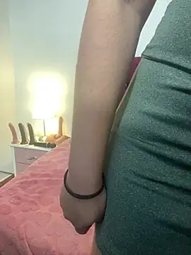 Snapshot of shara_ chatting on January 23, 4:41 am shara online show from January 23, 4:41 am