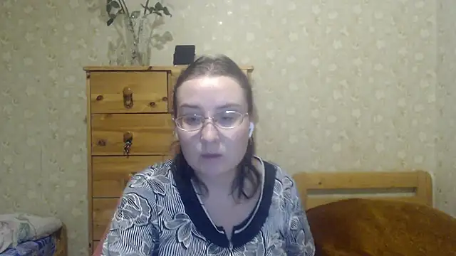 Snapshot of Smart_Rose chatting on February 6, 10:10 pm Smart Rose online show from February 6, 10:10 pm