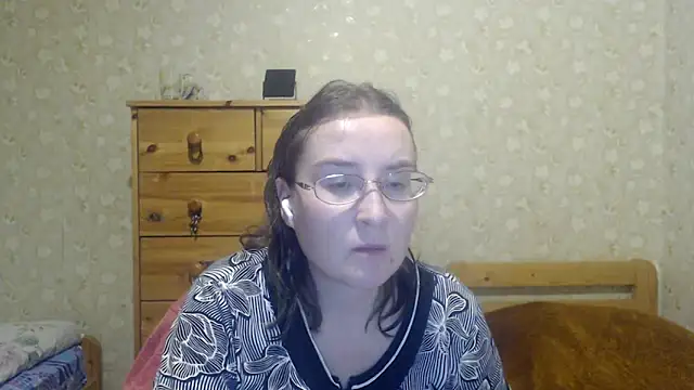 Snapshot of Smart_Rose chatting on February 8, 11:13 pm Smart Rose online show from February 8, 11:13 pm