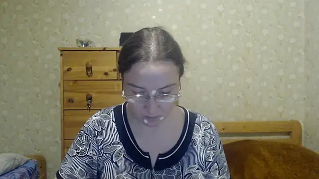 Snapshot of Smart_Rose chatting on February 9, 8:02 pm Smart Rose online show from February 9, 8:02 pm