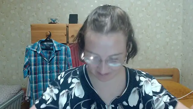 Snapshot of Smart_Rose chatting on September 10, 4:40 pm Smart Rose online show from September 10, 4:40 pm