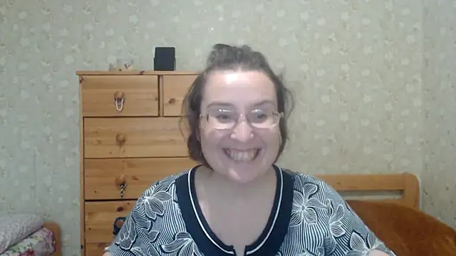 Snapshot of Smart_Rose chatting on September 29, 2:11 pm Smart Rose online show from September 29, 2:11 pm