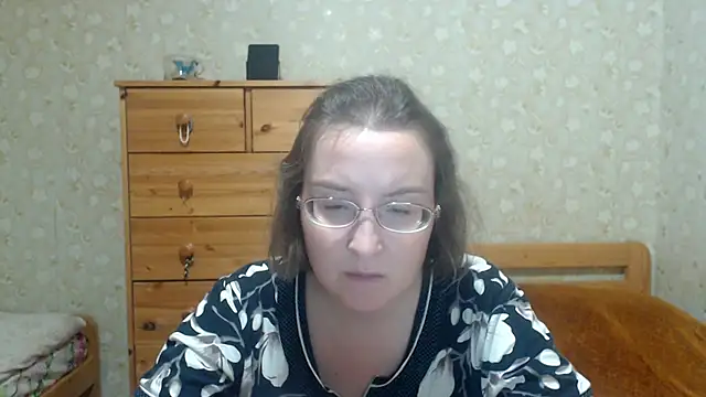 Snapshot of Smart_Rose chatting on October 5, 1:37 am Smart Rose online show from October 5, 1:37 am