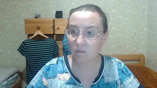 Snapshot of Smart_Rose chatting on December 13, 7:53 pm Smart Rose online show from December 13, 7:53 pm