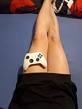 Snapshot of JulietteMaitresse chatting on February 20, 4:07 am JulietteMaitresse online show from February 20, 4:07 am