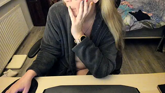 minoesje37 online show from January 19, 8:41 pm