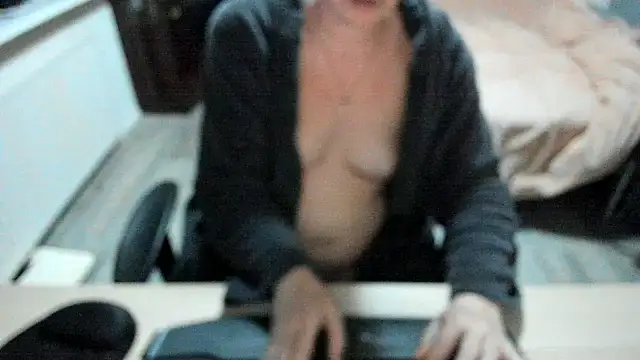 minoesje37 online show from February 26, 8:44 pm