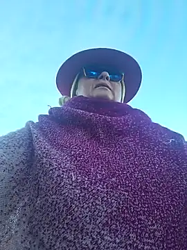 MucMilf59 online show from November 28, 9:56 am