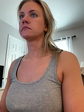 Kay Cakes online show from March 14, 3:58 pm