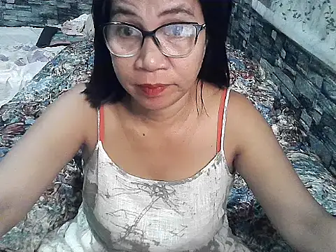 Snapshot of ASIANDOLLY4U chatting on February 9, 8:33 am ASIANDOLLY4U online show from February 9, 8:33 am