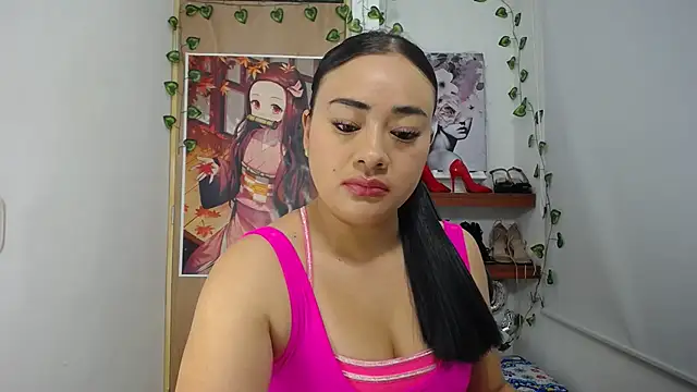 Snapshot of ReyleDoll chatting on February 24, 11:30 pm ReyleDoll online show from February 24, 11:30 pm