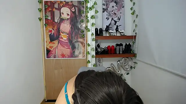 Snapshot of ReyleDoll chatting on March 18, 9:09 am ReyleDoll online show from March 18, 9:09 am