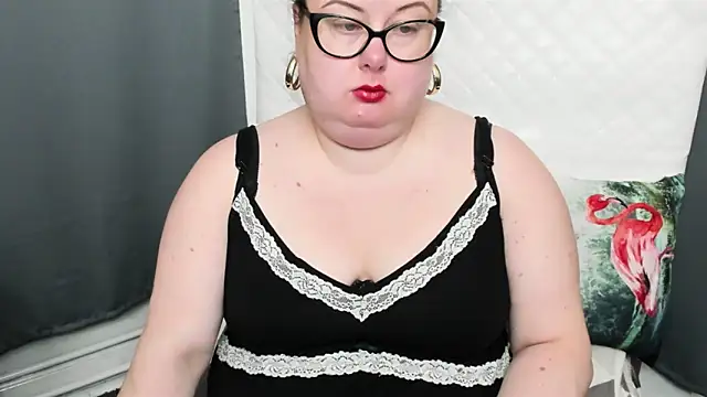 dirtyBonnie online show from December 19, 6:12 am