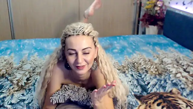 MirabelaSweet online show from March 17, 9:44 am