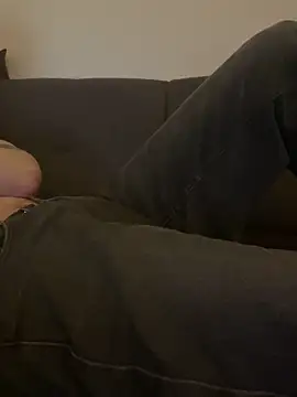 LionBoy1976 online show from January 16, 5:42 am