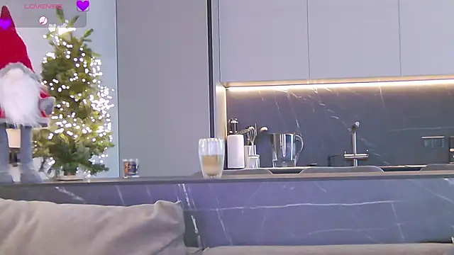 Sinful Eyes online show from January 5, 1:04 pm