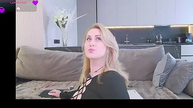 Sinful Eyes online show from February 5, 11:23 am