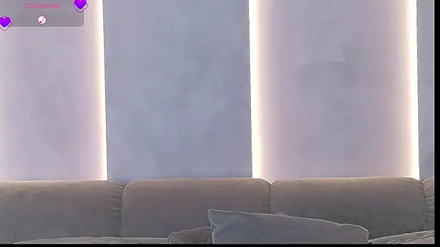 Sinful Eyes online show from March 2, 9:10 am