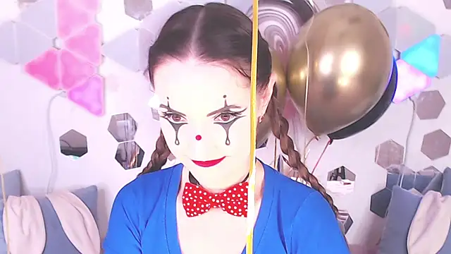 LexiKiss online show from September 12, 6:24 am